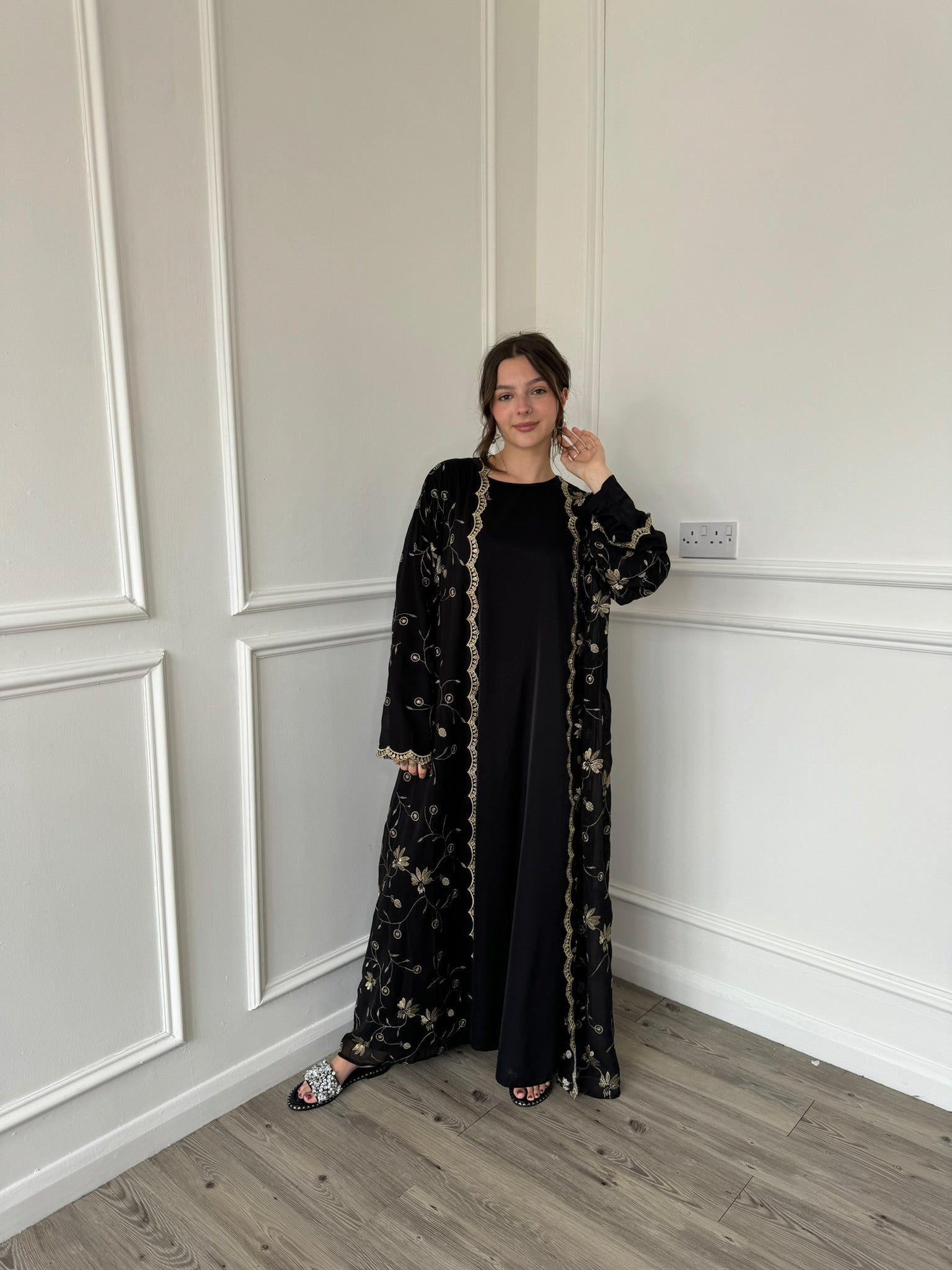 Issy Abaya - Black