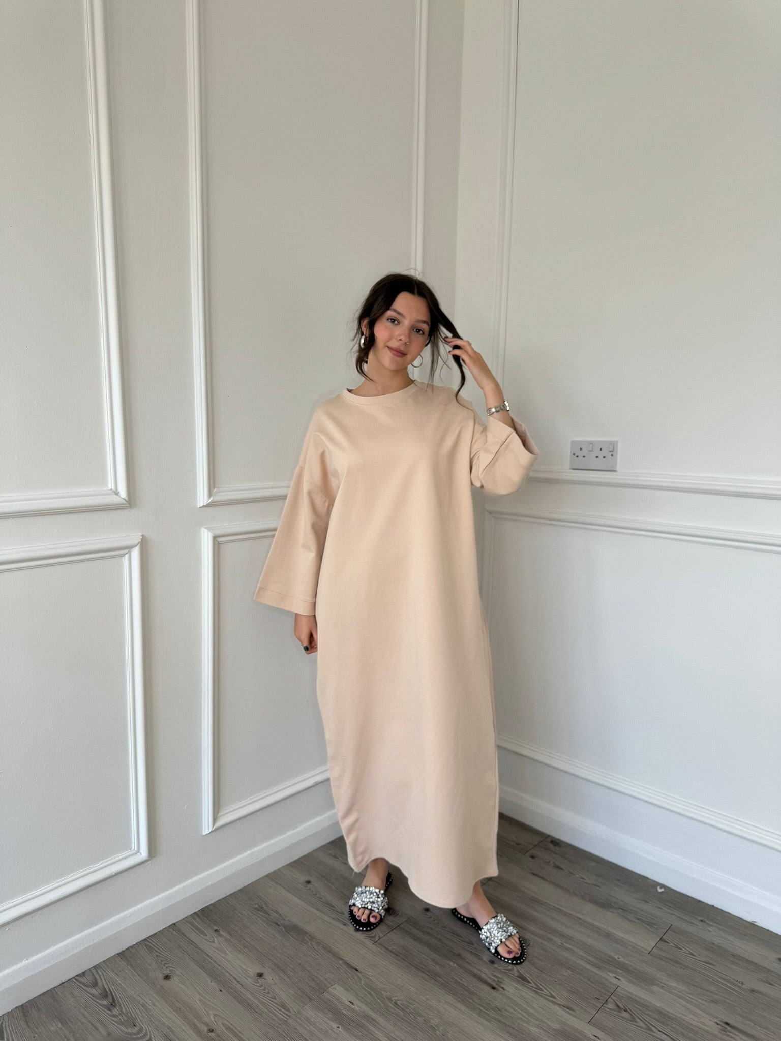 Nina Sweatshirt Dress - Beige