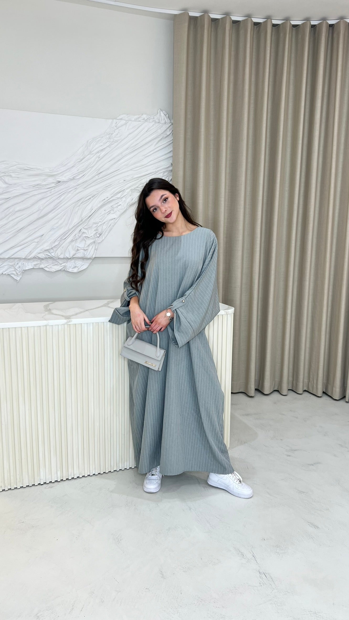 Amira Abaya - Grey/White Stripe