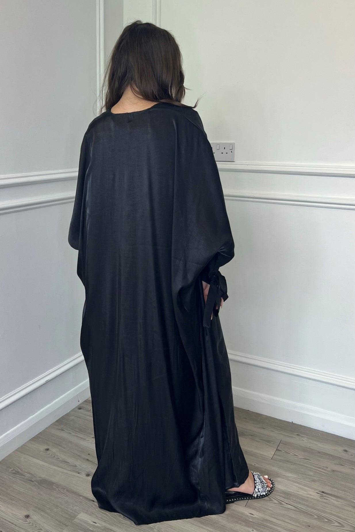 Miri Shimmer Abaya - Black