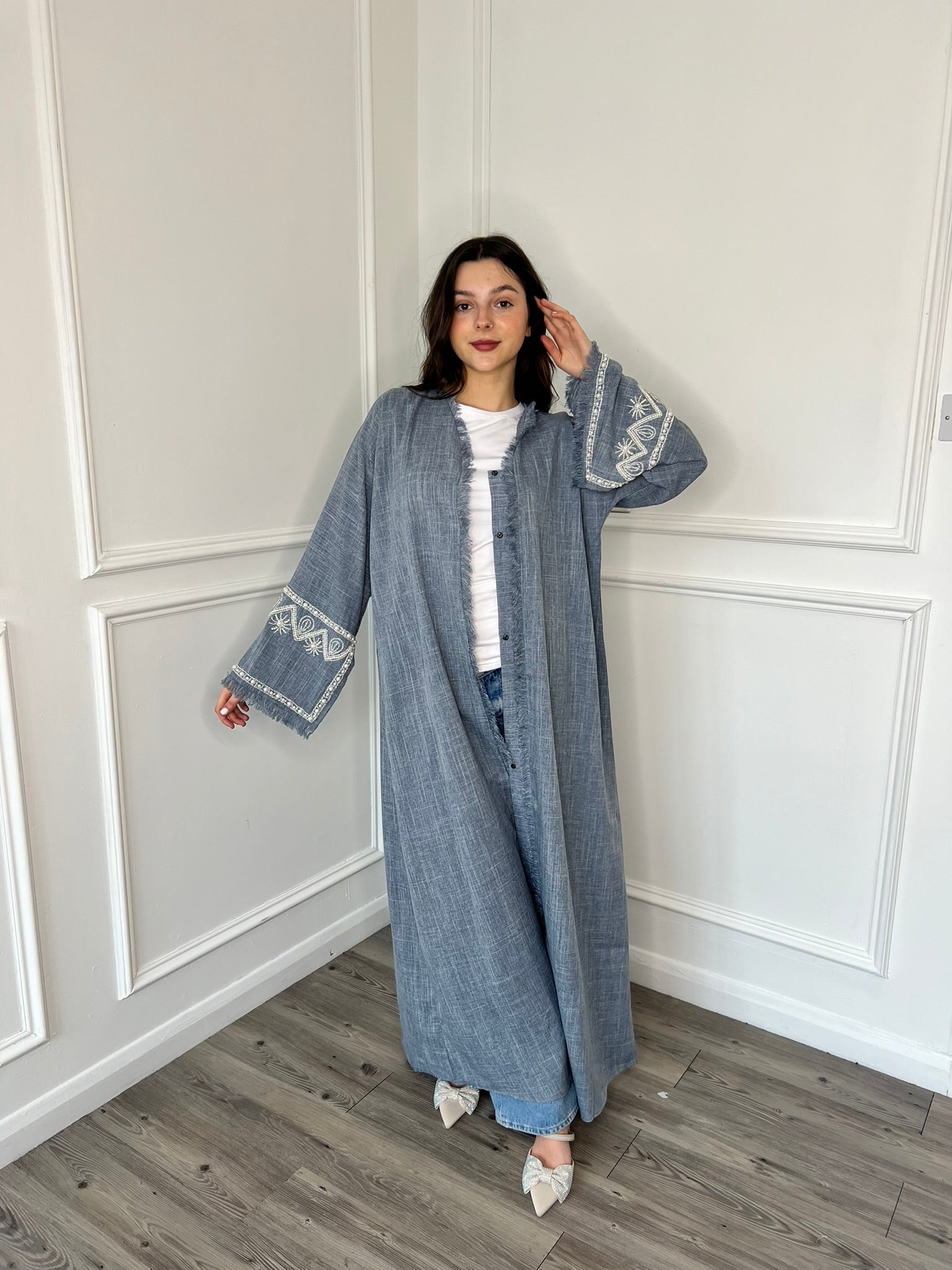 Pearl Sleeve Linen Abaya - Blue