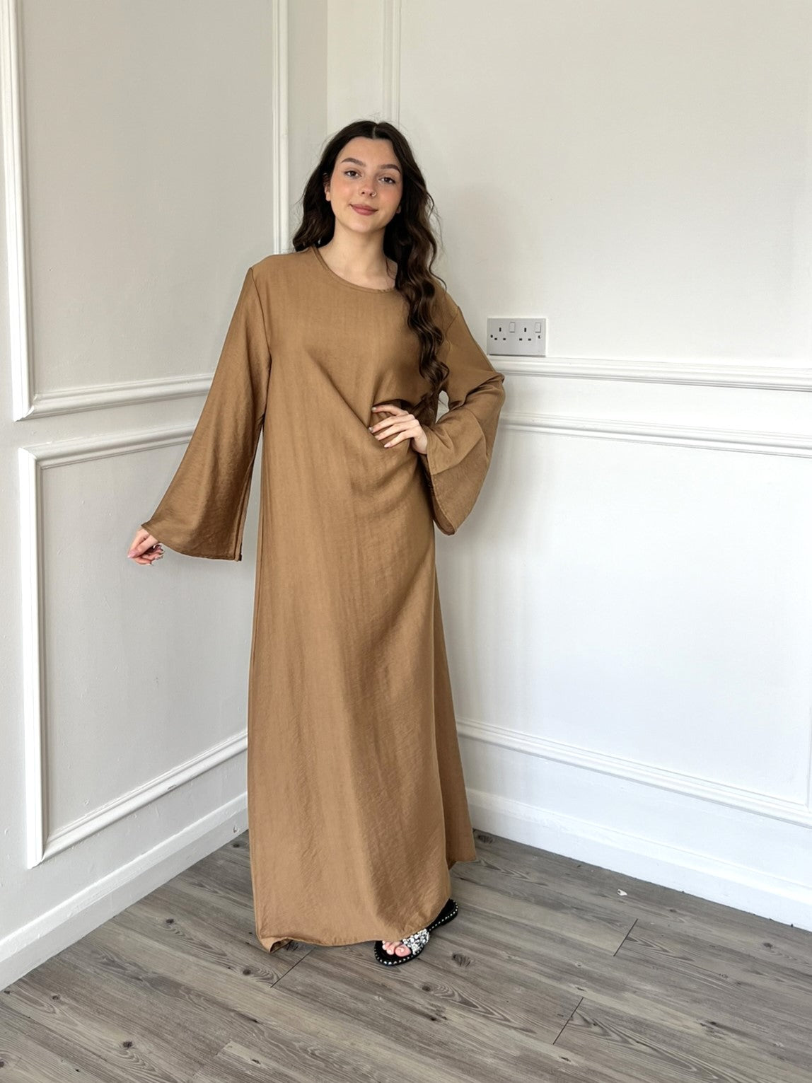 Maxi Everyday Camel Brown Linen Abaya Dress | Modest Clothing Femme Couture Maxi Everyday Camel Brown Linen Abaya Dress | Modest Clothing Femme Couture